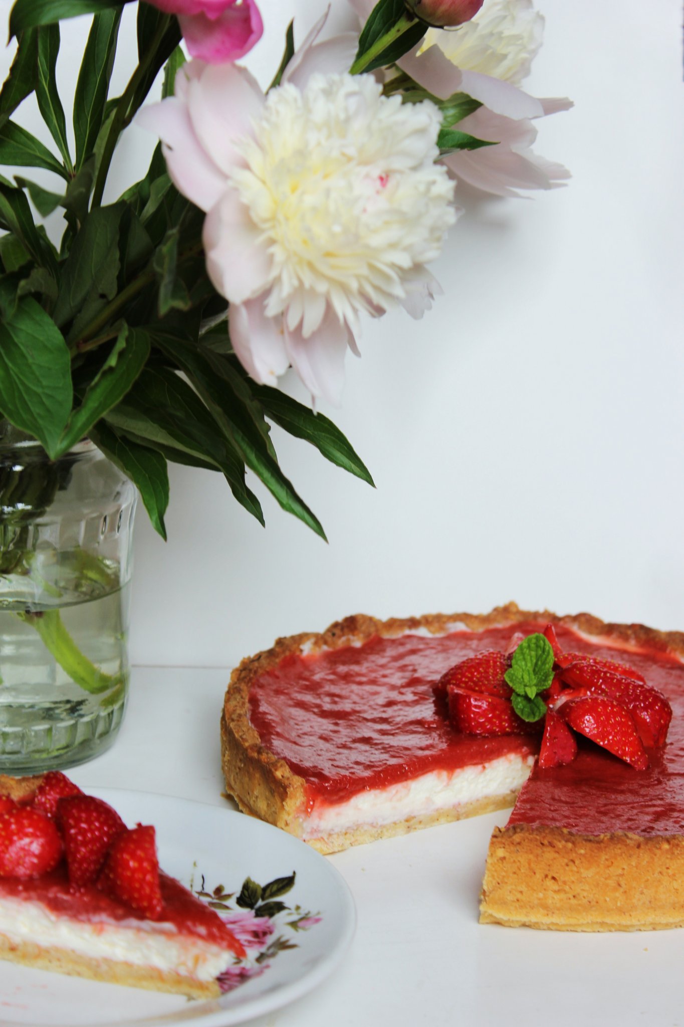 Törökmogyorós-mascarponés pite eper-rebarbara lekvárral2